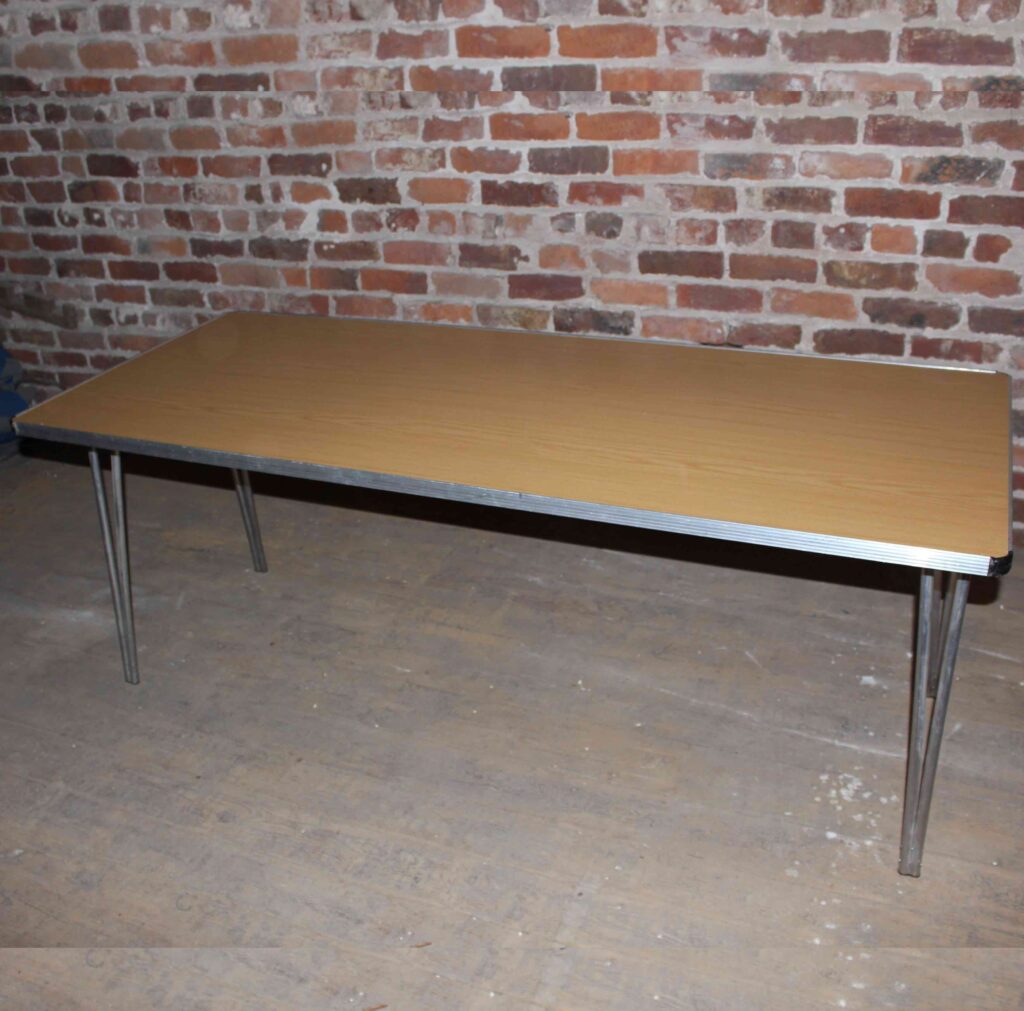 Rectangle Light Weight Trestle Table 6ft x 2.5ft (1830x760mm